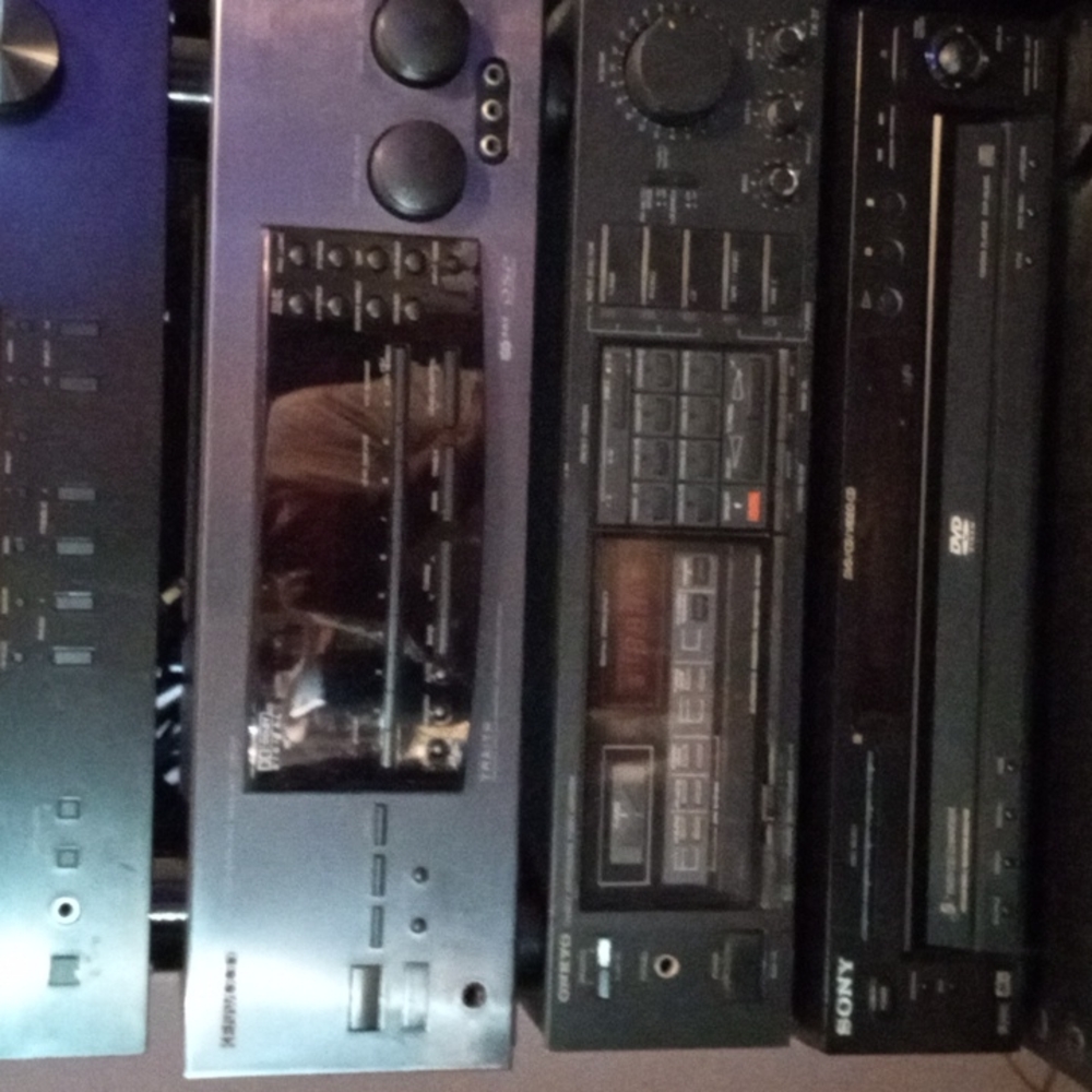 Home audio - Picture 2 of 2